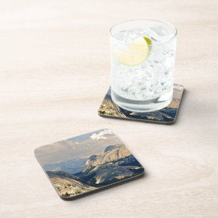 PORTA-COPO PARQUE NACIONAL DE YOSEMITE COM VISTA PARA O LAGO