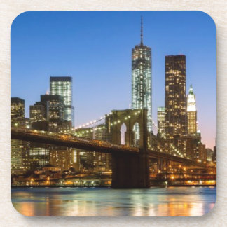 Porta-copo Ponte de Manhattan e de Brooklyn no crepúsculo