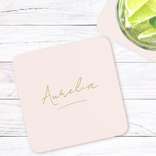 Porta-copo Script Dourado Mínimo de Blush Neutro de Monograma