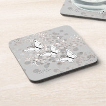 Três Borboletas Brancas