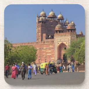 Porta-copo Turistas em frente a Fatehpur Sikri, no