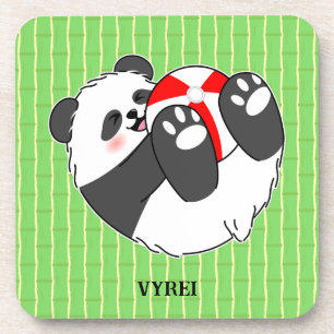 Porta-copo Um Bebê Panda Fofo Brincando com uma Bola