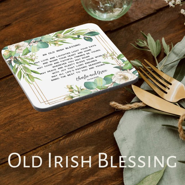Porta-copo Velho Bênção Irlandesa e Casamento Verde 2 (Square wedding coaster with an old Irish blessing. Beautiful white roses with touches of gold.)
