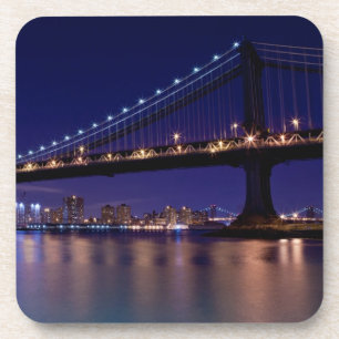 Porta-copo Vista da ponte de Manhattan na noite