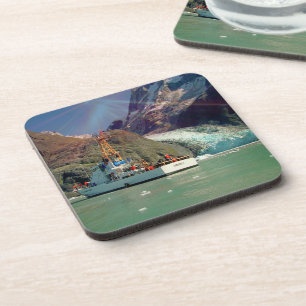 Porta-copo Vista de Montanha do Alasca com Barco