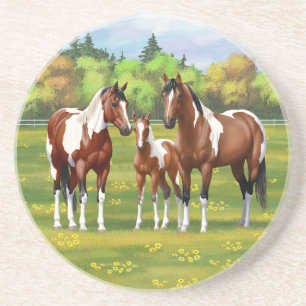 Porta-copos Cavalos Do Quarto De Pintura De Bay Em Pastagem De