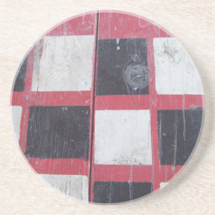 Porta-copos De Arenito Bandeira Checkered pintada na mesa de piquenique