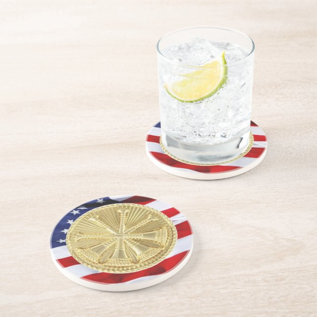 Porta-copos De Arenito Bombeiro 4 Medalhão Dourado de Bugle (Lateral)