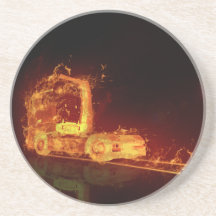 Caminhão Vermelho Queimado em Chamas de Fogo