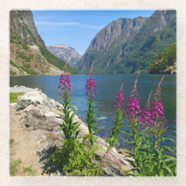 Porta copos de vidro da aldeia de Gudvangen, na No