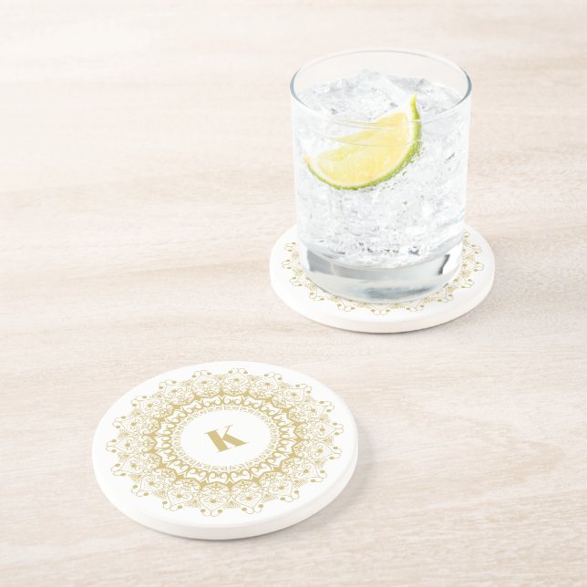 Porta-copos Gold on white ornate mandal circle design (Lateral)