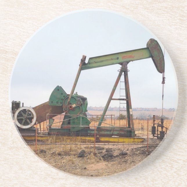 Porta-copos Grande Pumpjack Verde em Campo de Petróleo (Frente)