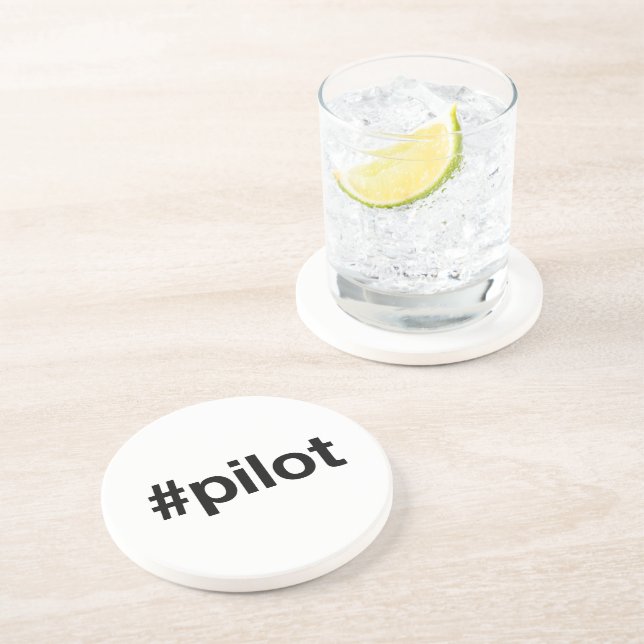Porta-copos Hashtag PILOT (Lateral)