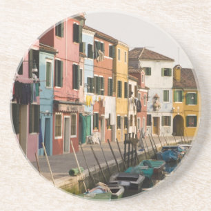 Porta-copos Itália, Burano. Casas coloridas alinham um