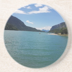 Porta-copos Lago turquesa entre montanhas - fotografia da natu