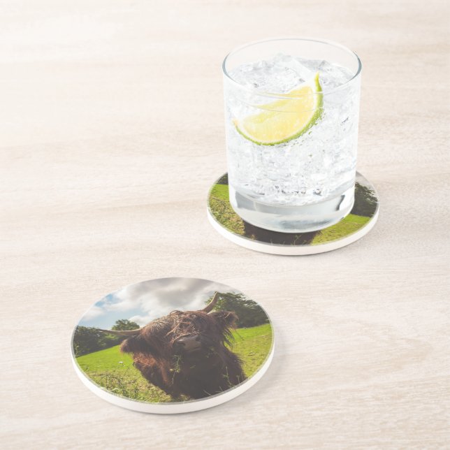 Porta-copos Luz verde do campo verde da vaca em lata negra (Lateral)