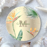 Porta-copos Script Monograma de Folhagem Floral de Folha de Ou<br><div class="desc">Traga um pouco de elegante hospitalidade tropical para sua casa sempre que relaxa com sua bebida favorita com esta porta copos de arenito de monograma, chique e personalizada moderna. Pássaros aquosos tropicais assombrosos, sofisticados, coloridos e atordoados, de flores paraíso, brilho dourado falso, e roteiro personalizado de caligrafia com um inicial...</div>