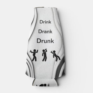Porta-garrafa “Drink, Drank, Drunk” Koozie Isolante de Garrafa