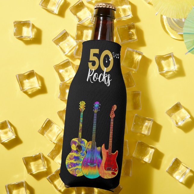Porta-garrafa Festa de 50 Anos da 50 Rocks (50 Rocks cool funky guitar black and gold 50th birthday party bottle cooler)