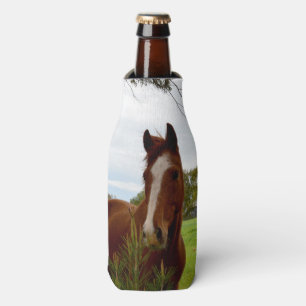 Porta-garrafa Jovem Chestnut Horse Sniffing Banksia Tree,