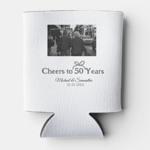 Porta-lata arco ouro aplaude casamento de 50 anos