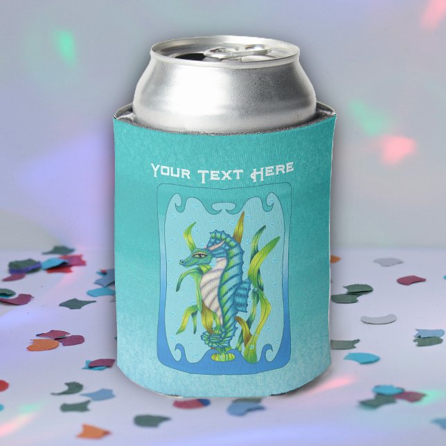 Porta-lata Bolhas de Frame de Ornamentado de Cristo Azul Aqua (Fantasy aqua blue seahorse in blue ornate frame green seaweed bubbles on shades of blue can cooler.)