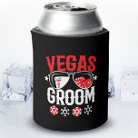 Porta-lata Casamento de Vegas - Groom - Esquadrão de Despedid<br><div class="desc">Planejar uma despedida de solteiro em Vegas ou casar-se em Vegas? Este design de Vegas Groom é perfeito para uma recepção de casamento ou lua de mel em Vegas! Vire as cabeças na pista de Las Vegas, jogue no cassino, ou bebendo de dia num clube de Vegas! Possui óculos de...</div>