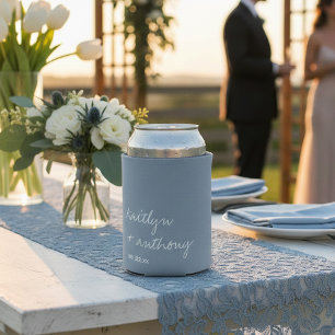 Porta-lata Casamento Minimalista Azul Dusty de Script Moderno