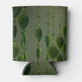 Porta-lata Cristais verdes em um refrigerador