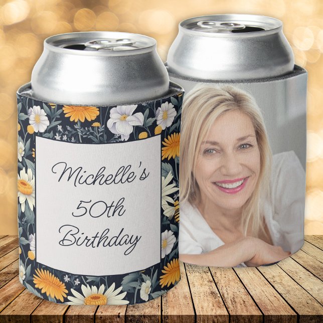 Porta-lata Dandelions Daisions Marinho Azul Nome de Aniversár (Yellow dandelions and white daisies birthday party photo can cooler)