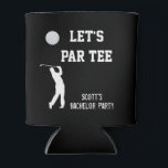 Porta-lata Despedida de Golfe de Vamos de solteiro<br><div class="desc">Este design foi criado através da arte digital. Pode ser personalizado clicando no botão personalizar e alterando a cor, adicionando um nome, iniciais ou as suas palavras favoritas. Entre em contato comigo em colorflowcreations@gmail.com se você quiser usar este design em outro produto. Compre minha pintura de acrílico abstrato original para...</div>