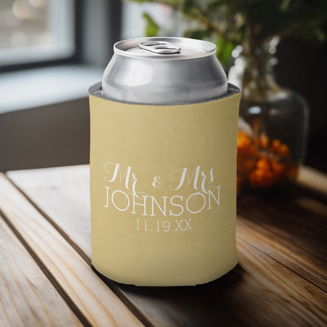 Porta-lata Dourado Cor Sólida - Lembranças de Casamento Sr. e (Personalized Can Cooler - Add Your name for a great wedding anniversary party favor)