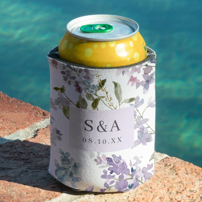 Porta-lata Elegante Lilac Wedding Monogrammed (Elegant Lilac Wedding Monogrammed Can Cooler by Painted Paperie
)