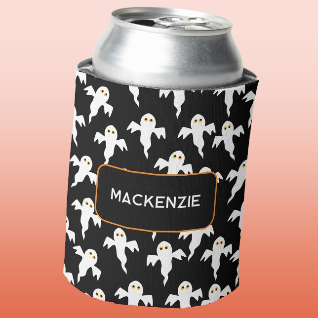 Porta-lata Fantasma Halloween Personalizado Preto e Branco (Fun personalized custom name Halloween ghost black and white can cooler)