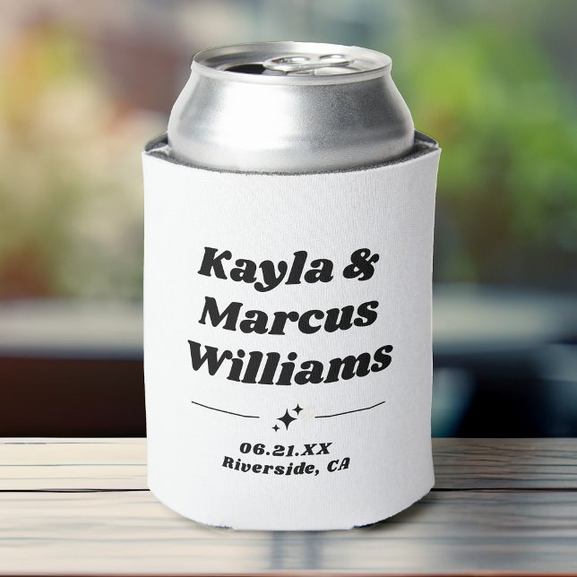 Porta-lata Favor do Partido para Casamentos de Diversão Legal (A white beverage can cooler featuring custom names and date location in retro sparkly typography)