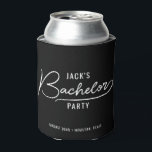 Porta-lata Favoritos mínimos do partido de solteiro de Na mod<br><div class="desc">Nossa coleção mínima de Na moda Bachelor Party apresenta fontes elegantes e masculinas e um design moderno limpo, fazer perfeito para comemorar em qualquer destino. Cada peça é fácil de personalizar, impressa profissionalmente e trabalhada com materiais de alta qualidade — tirando o estresse do planejamento partidário para que você possa...</div>