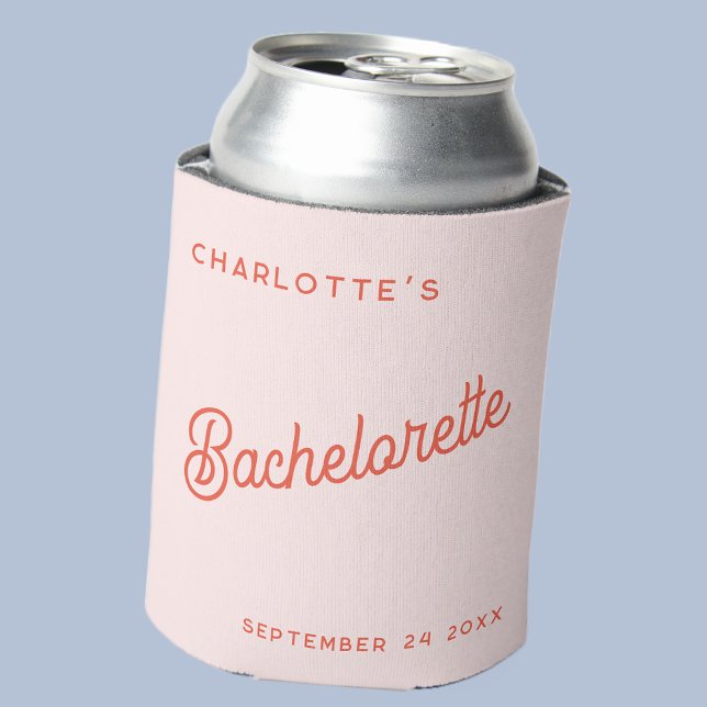 Porta-lata Festa de Despedida de Solteira Personalizada com S (Modern typography personalized name date bachelorette party can cooler)