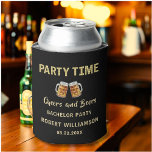 Porta-lata Festa de Saúde e Cervejas Festa de Luzes de Desped<br><div class="desc">Este Na moda Humor Cheers and Beers Party Time Lights em um Convite à Festa de Bachelor Preto e Dourado pode ser totalmente personalizado. Tem um toque de humor e mais do que um toque de classe. . e está pronto para dar o palco para esta noite especial. As cores...</div>