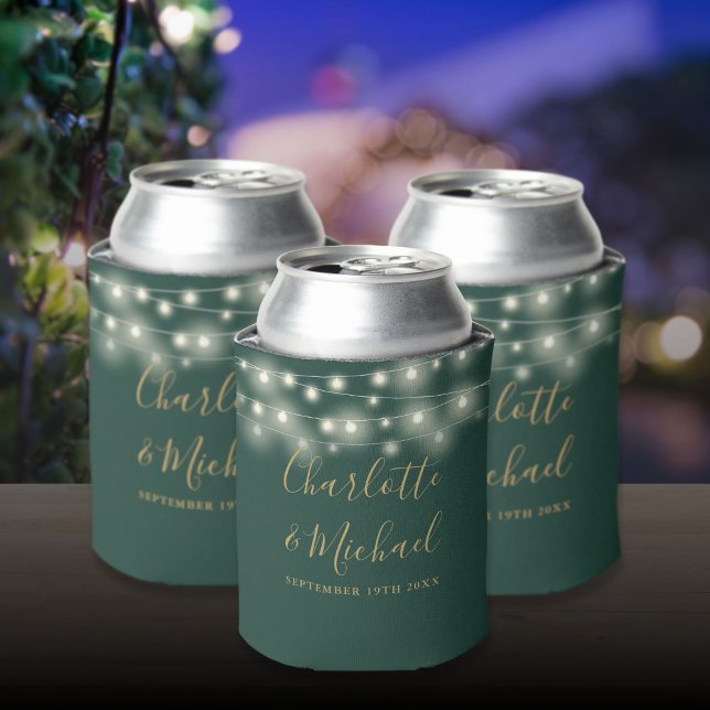 Porta-lata Luzes de Corda com Letreiro Casamento Verde Dourad (String Lights Signature Script Green Gold Wedding Can Cooler)