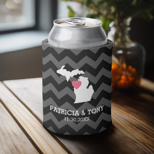 Porta-lata Mapa Estatal de Michigan com Coração e Nome de Amo