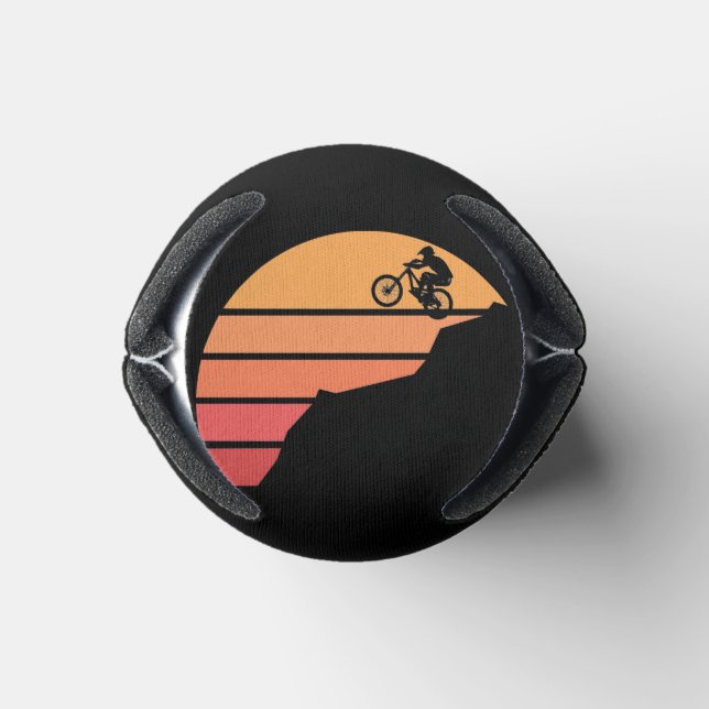 Porta-lata Montanha a pedalar no porão (Parte inferior)