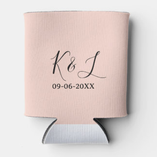 Porta-lata nome do casal de casamento letra data fundo pastel
