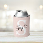 Porta-lata Nome Personalizado Moderno Monograma Pastel Rosa<br><div class="desc">Nome Personalizado Moderno Monograma Pastel Rosa</div>