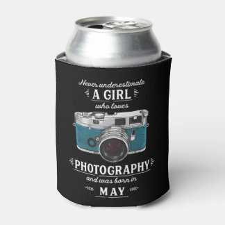 Porta-lata Nunca Subestime Uma Menina Que Adora Fotografia M