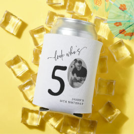 Porta-lata Olhe Quem Está Com 50! Foto Moderna de Aniversário