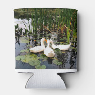 Porta-lata Patos brancos, almofadas de lírios, lagos, costa