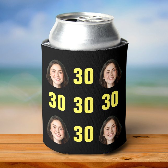 Porta-lata Retro Legal de Fotografia de aniversário de 30 ano (A black beer sleeve with five yellow "30" numbers + four smiling face illustrations evenly arranged)