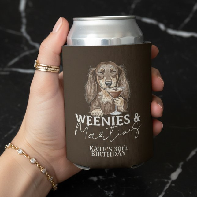 Porta-lata Salsichas Desenhadas à Mão e Dachshund Martinis (Hand Drawn Weenies and Martinis Dachshund Can Cooler)
