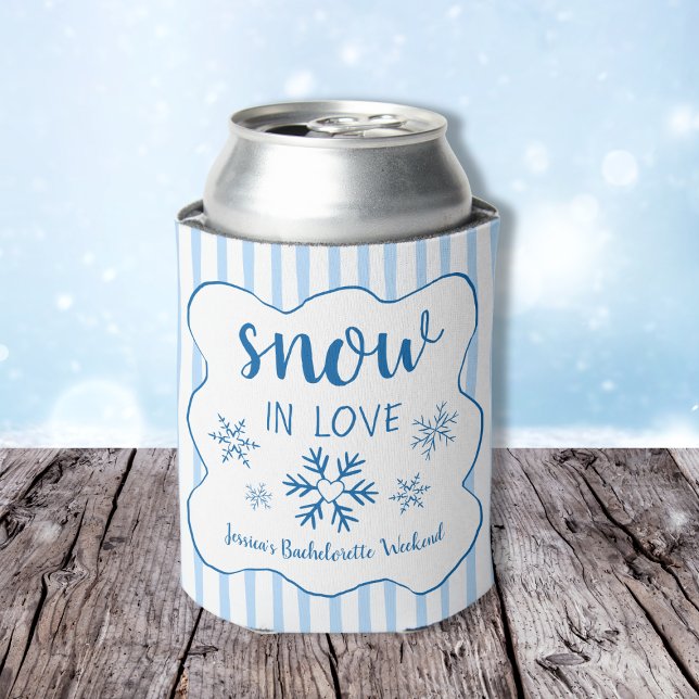 Porta-lata Snow In Love Winter Bachelorette Party (Snow In Love Winter Bachelorette Party Can Cooler)