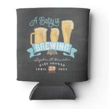 Um Bebê Está Fazendo Chá de fraldas De Cerveja Mai